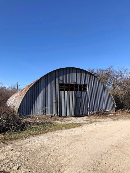 Стопанска сграда в с. Боровци