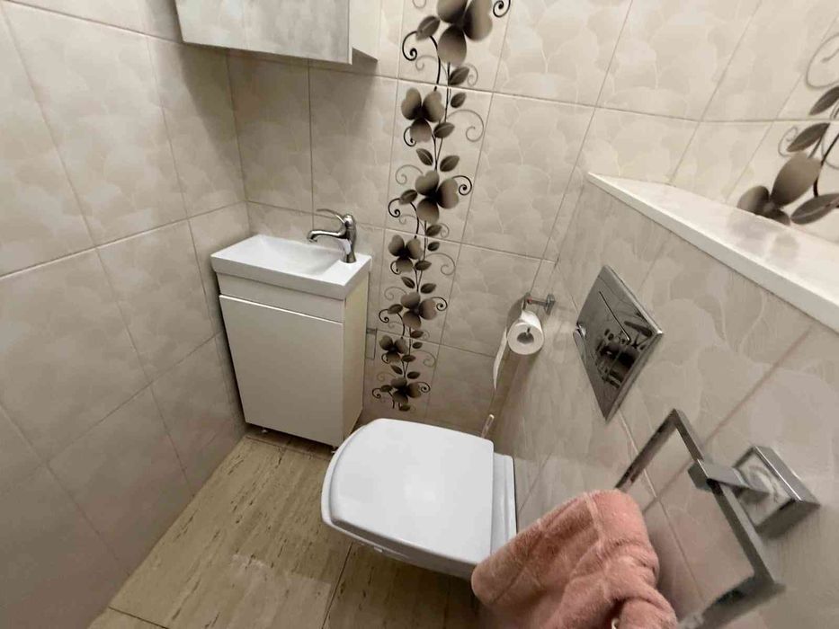 Apartament de vanzare cu 3 camere Ultrafinisat in cartierul Andrei Muresanu