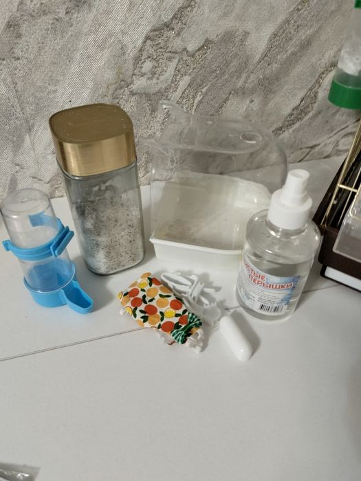 Продам клетку для попугая