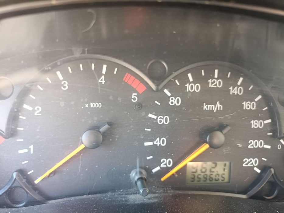 Vând mașină auto