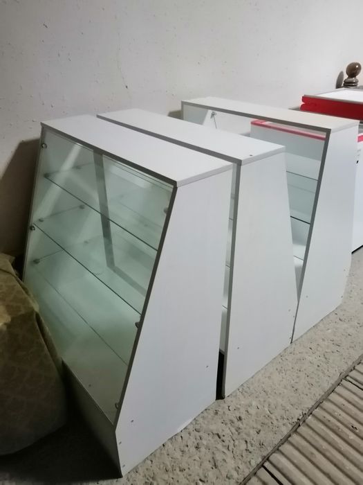 Ветрина для магазина