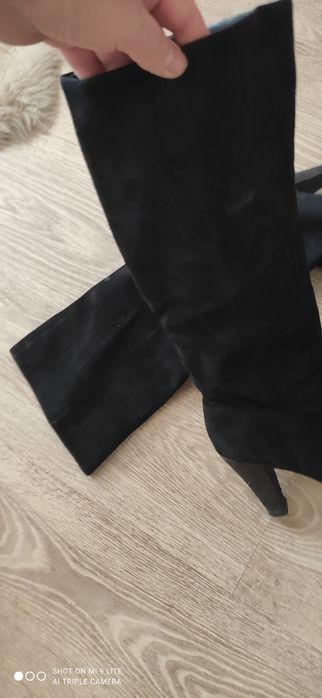 Продам сапоги велюровые