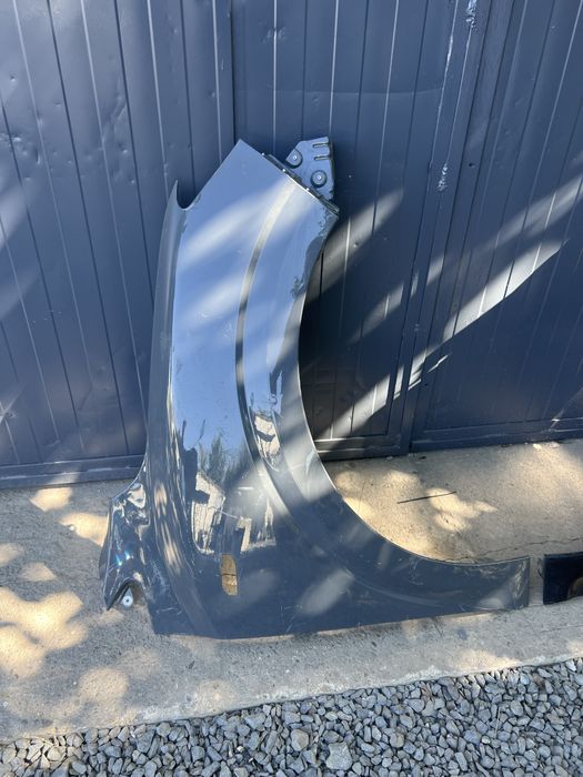 Aripa stanga dreapta dacia logan 3