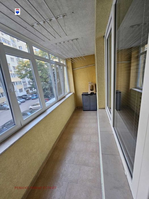 Тристаен апартамент за продажба кв. Родина 1