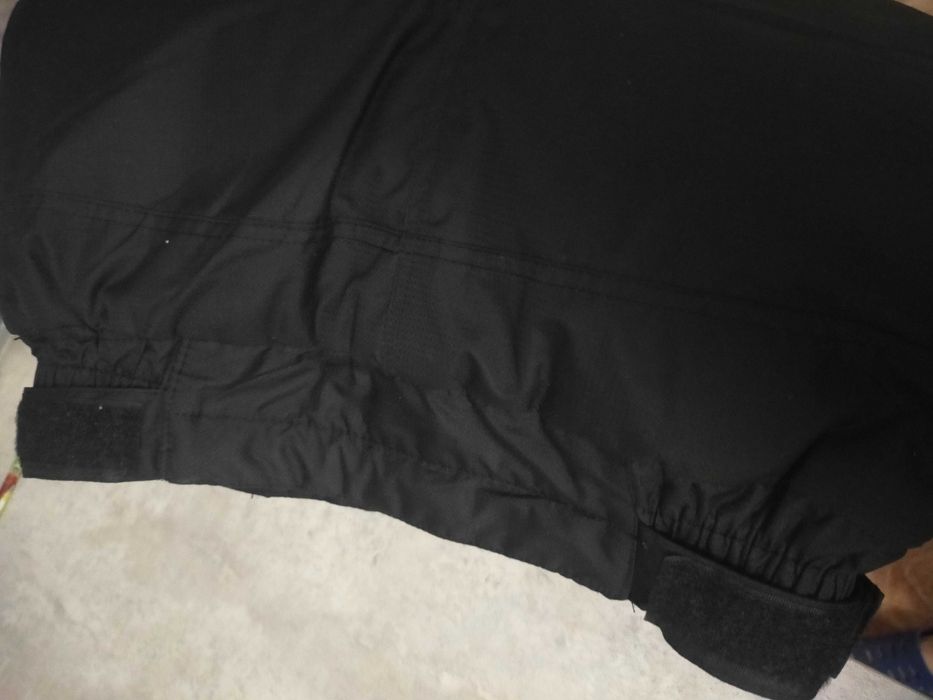 Продам утеплённые брюки 146 размер