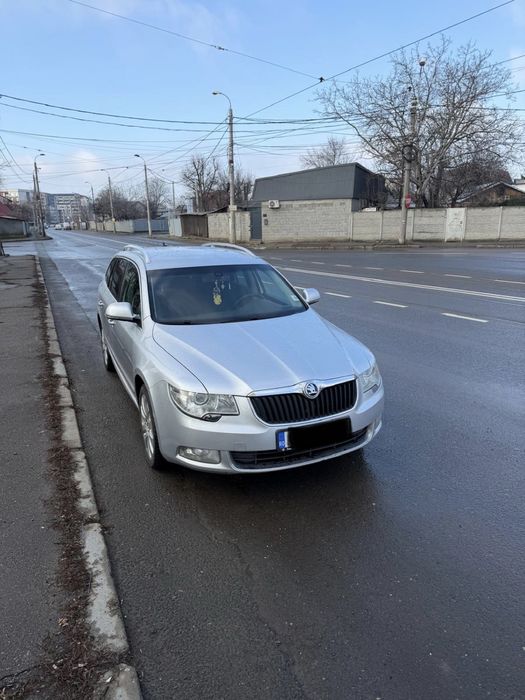 Skoda Superb 2011 2.0 TDI automata