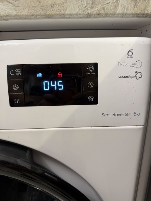Пералня Whirlpool 8KG 6th Sense + Steam ReFresh