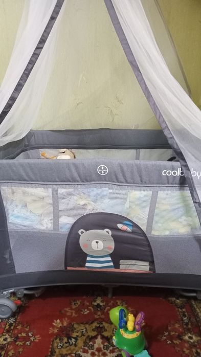 Продаётся кровать манеж