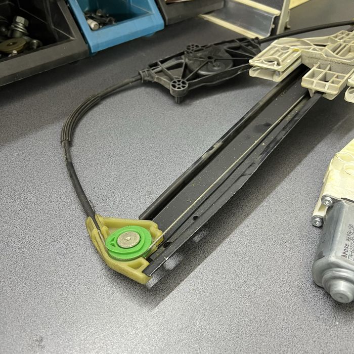 Стеклоподьемник моторчик ауди а4 b8