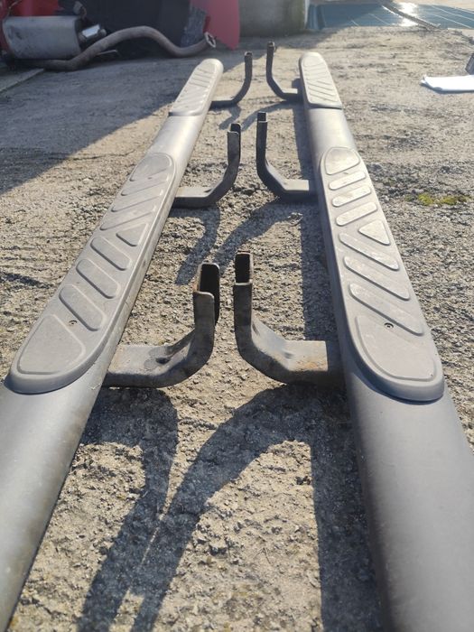 Степенки Nissan Navara ADVENTURE 4x4 -2.5dci-174кс-2006г