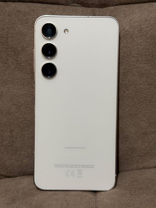 Продам Samsung s23