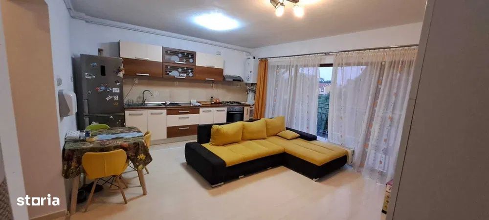 Apartament de vanzare 2 camere 46mp plus 2 balcoane zona Poligon Flore — fotografia 1