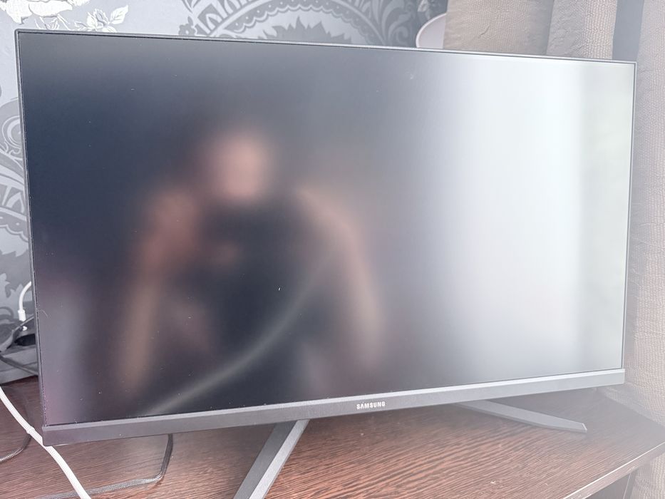 Монитор 24 дюйма