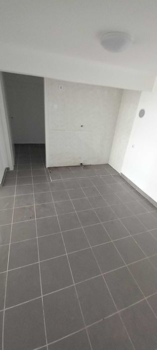 Дава се под наем Магазин в Бургас, Възраждане - 85 кв.м за 306 € - Снимка #2