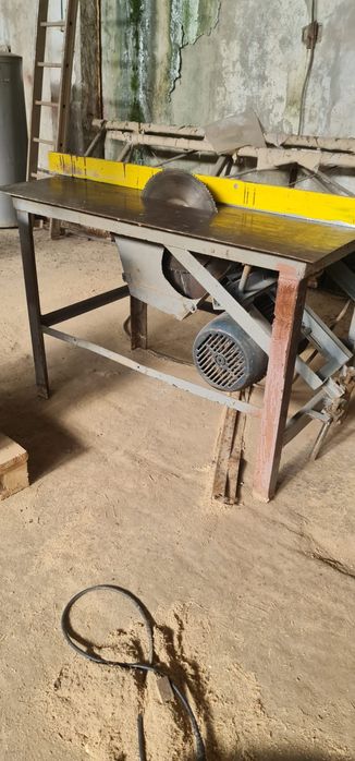 Circular debitat dulapi