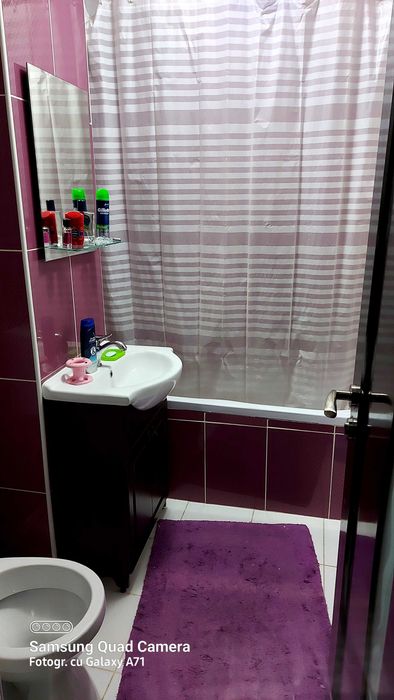 Apartament cu 3 camere, mobilat și utilat