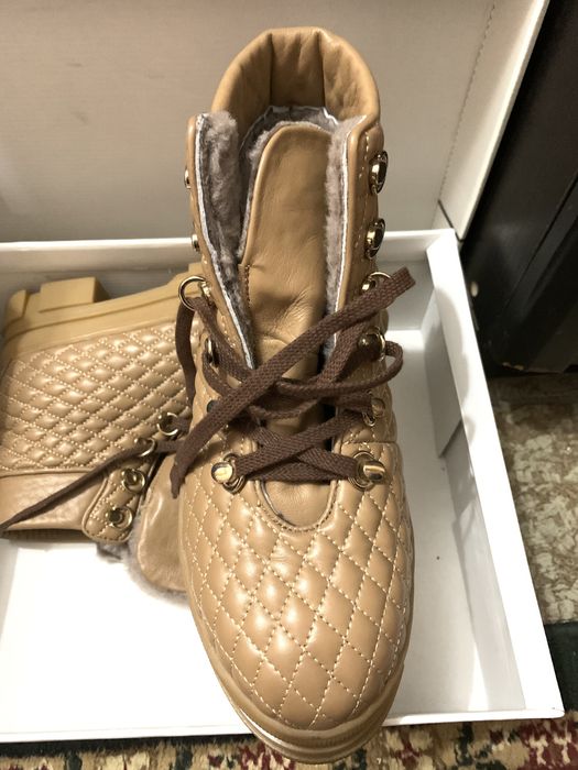 Продам Ботинки