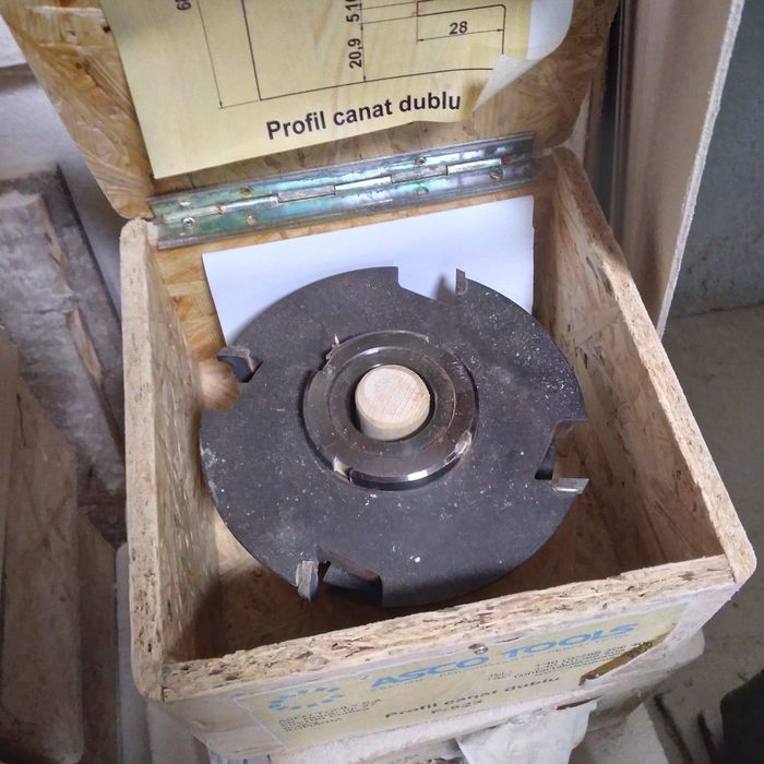 Freze tamplarie lemn cu geam termopan profil 68 mm