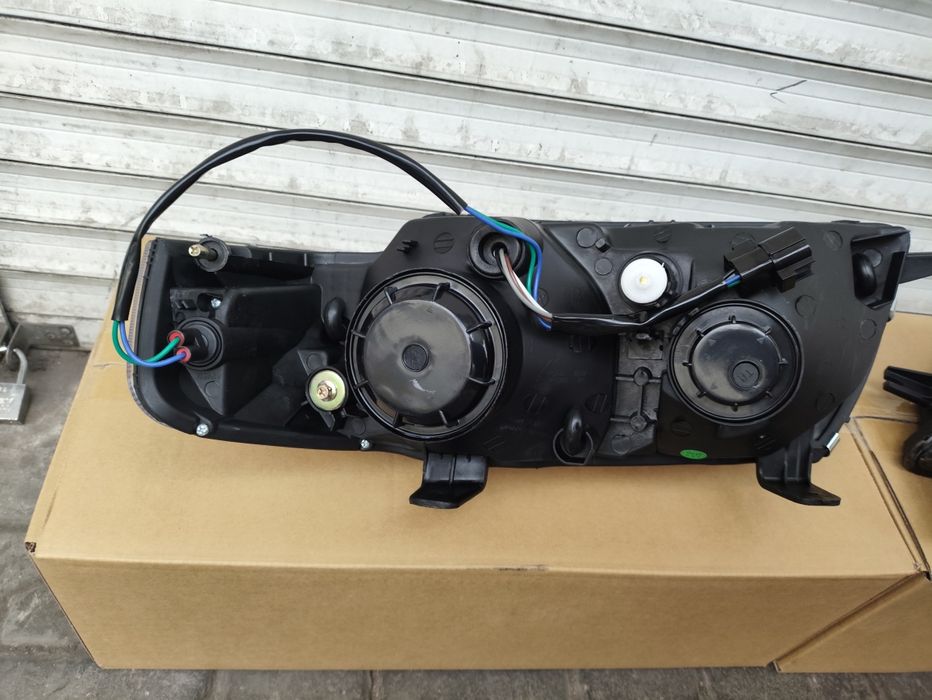 Фара Алмера класик