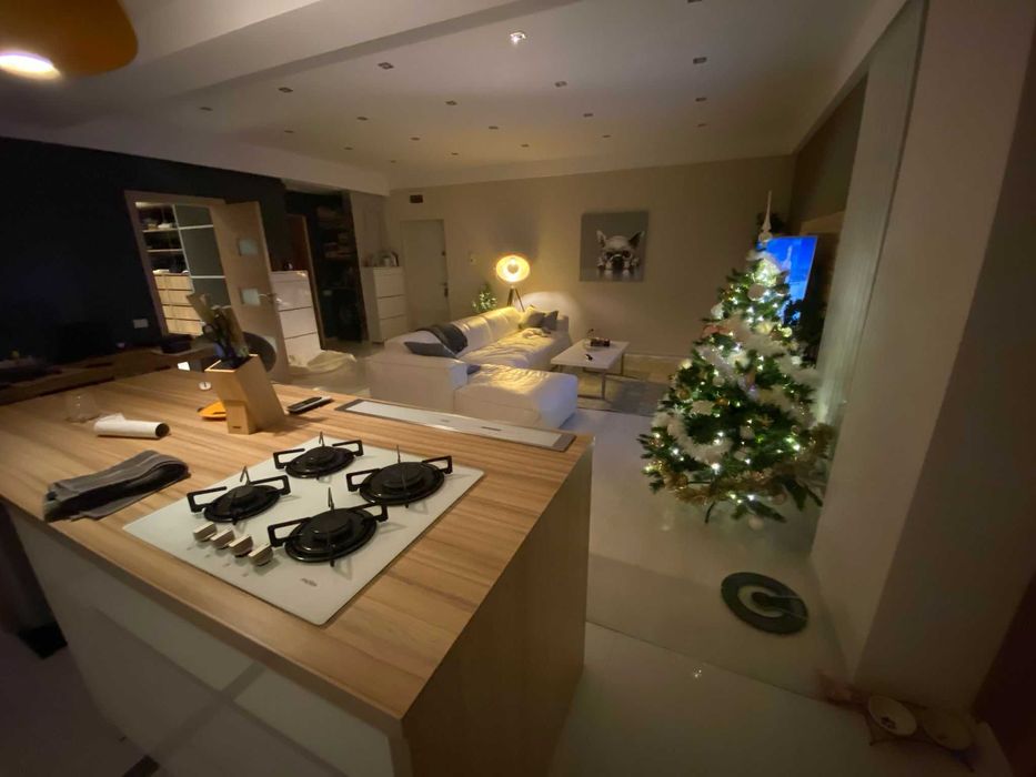 Direct Proprietar vanzare! Apartament spatios, 3 camere -Palazu Mare-