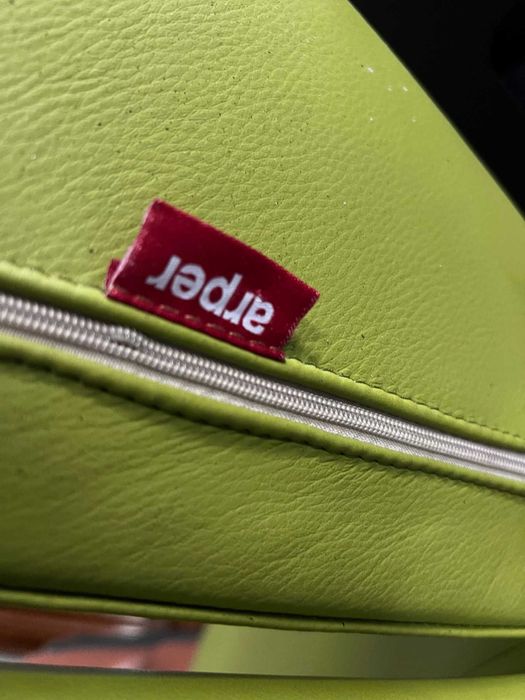 Scaun de birou"Aston office chair by Arper"!