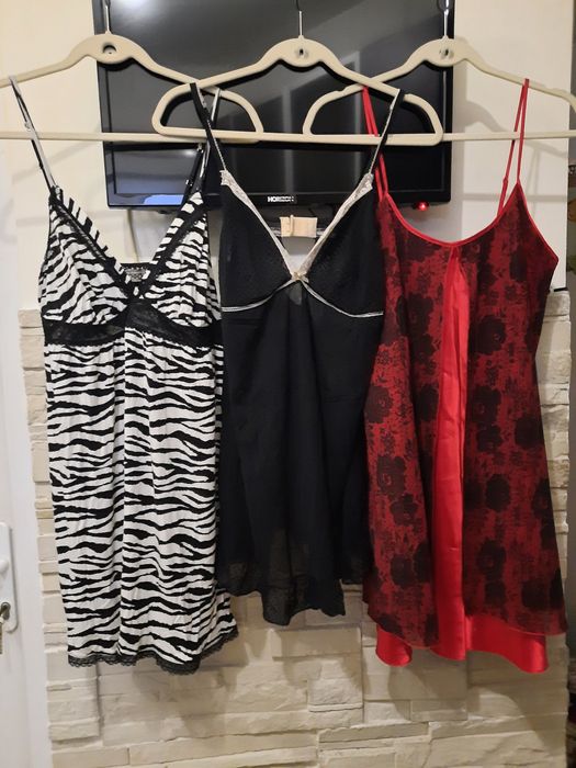 Pijama dama, din satin/voal cu dantela,Halat satin cu imprimeu