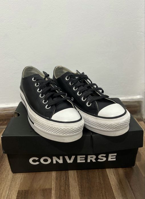 Converse de piele