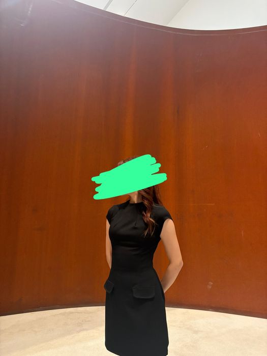 Черное платье короткое