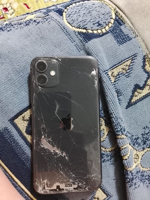 Айфон 11 128гб обмен