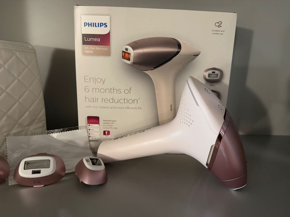 Фотоепилатор Philips Lumea Seria 9000