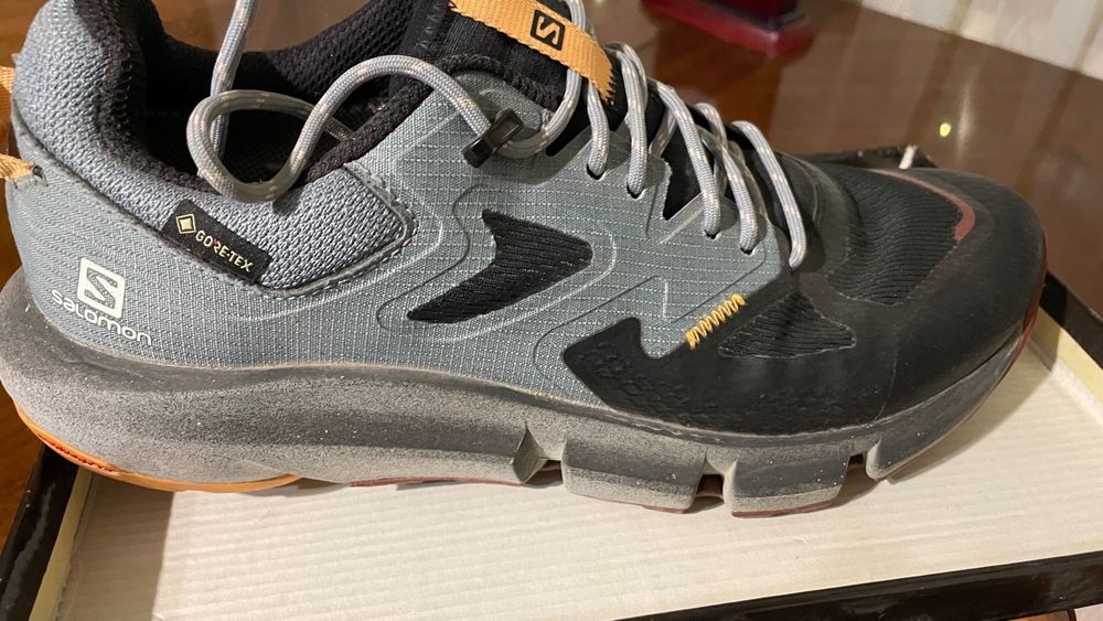 Обувь мужская,кроссовки