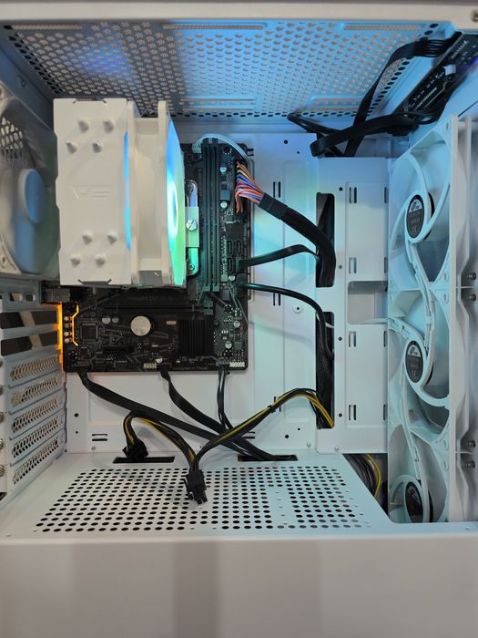 Core i5 10400F. Gigabyte B460