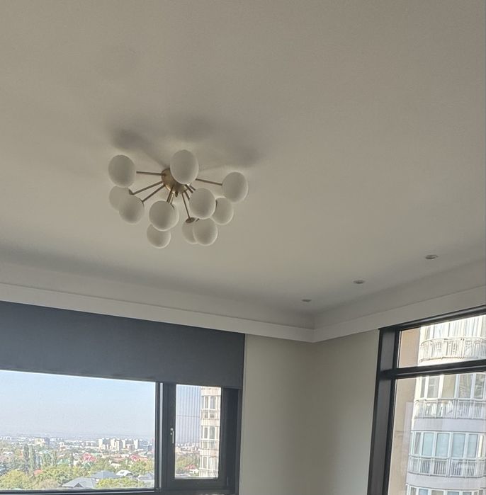 Продам люстру в отличном состоянии