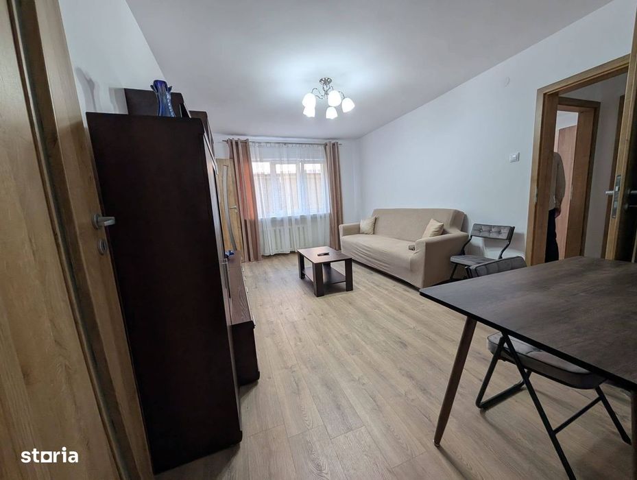 Prima inchiriere! Apartament renovat de 3 camere, COPOU-UAIC