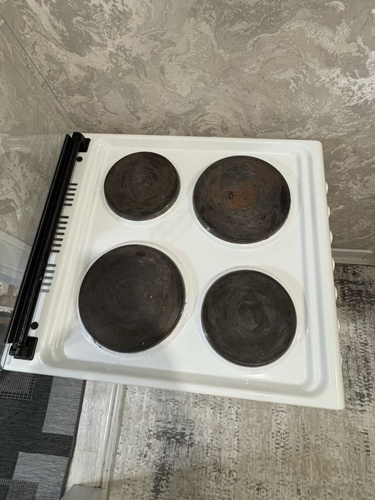 Продам эллектроплиту