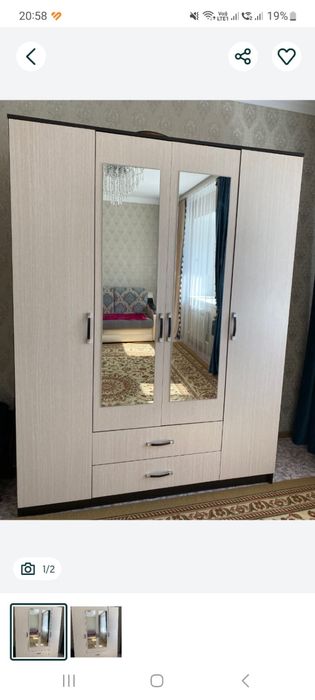 Шкаф с зеркалом