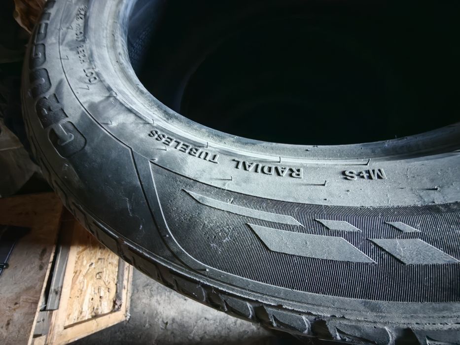 Продам резину 255/55/R18