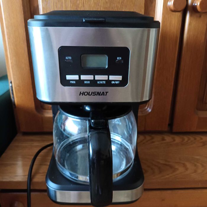 Oferta: aparat de cafea cu filtru, aproape nou