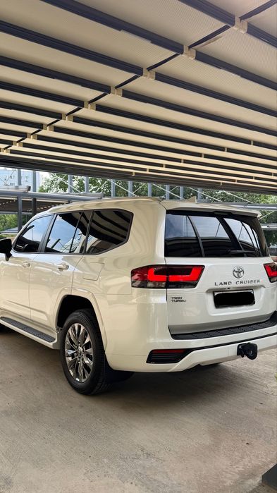 Toyota Land Cruiser 300 3,5 twin turbo