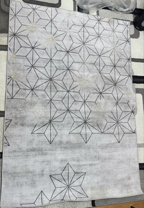 Продам палас. За символическую цену.