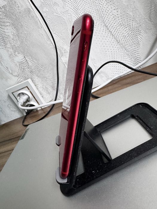 Айфон SE 2020_128гб 75акб