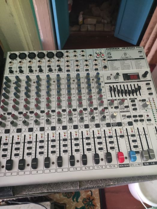 Zudlik bilan sotiladi