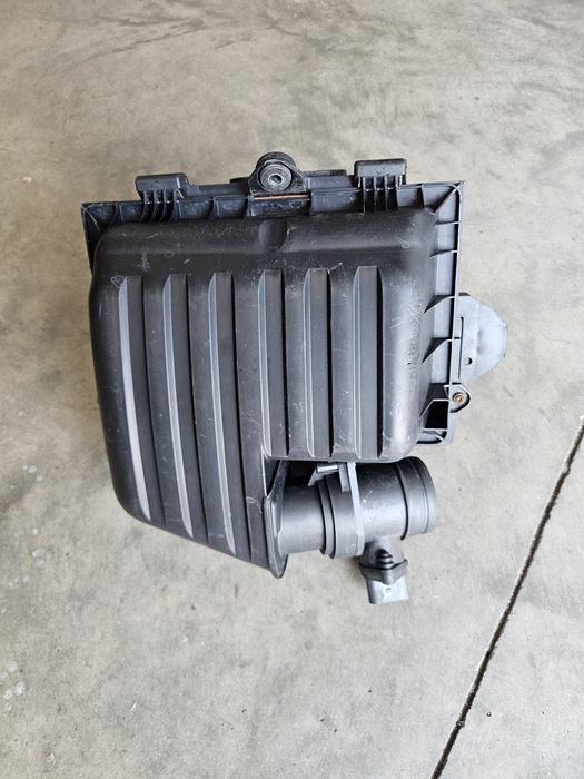 Carcasa filtru aer cu debitmetru vw sharan 1,9 tdi, capac motor vw sharanmodel 2000-2009