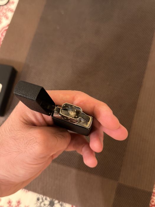 Bricheta Zippo Nou in cutie