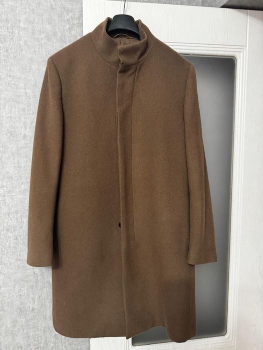 Продается мужское пальто