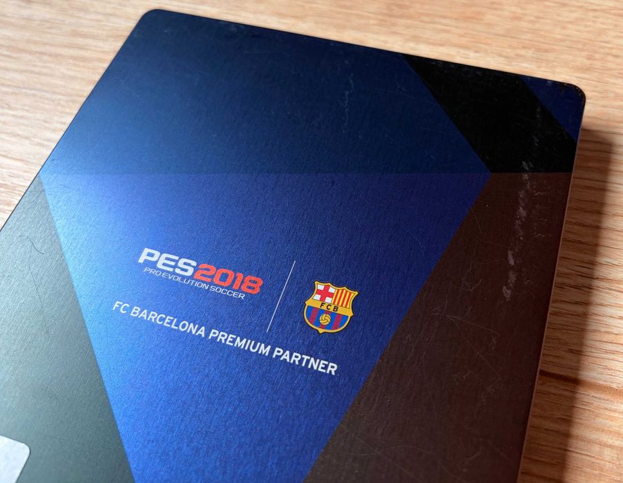 PS4 PES 2018 Pro Evolution Soccer Legendary Edition Steelbook