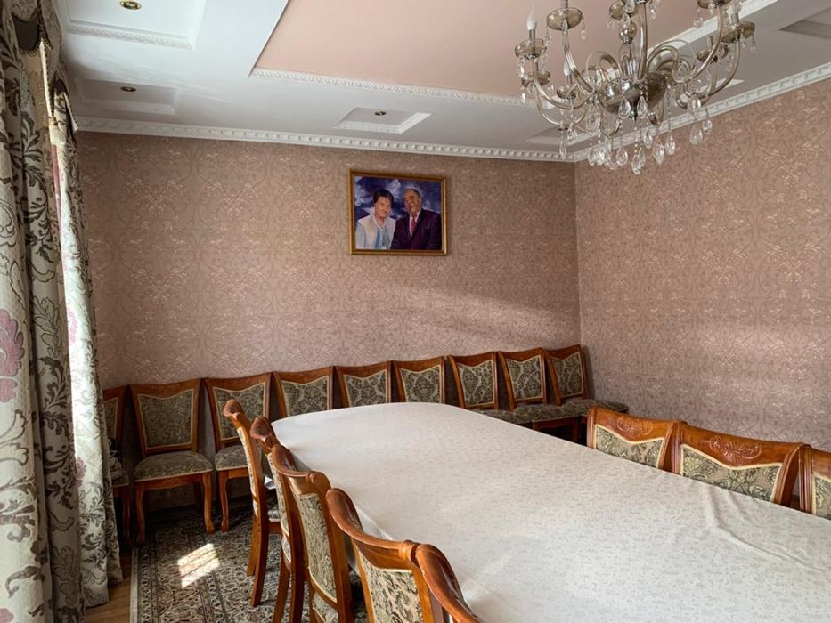 Продам стол, стулья