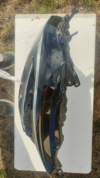 Far stâng Nissan Qashqai 3