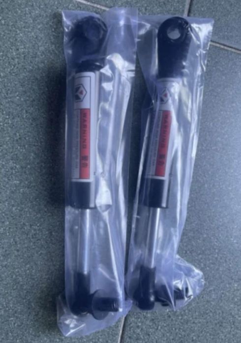 Амортисьор за багажник Suzuki Burgman 400 Yamaha T-Max 500  и 530