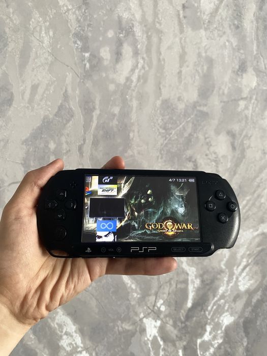Игровая приставка PSP